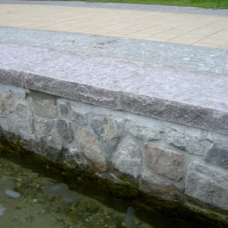 Kaimaür-Promenade-Naturstein-Granit